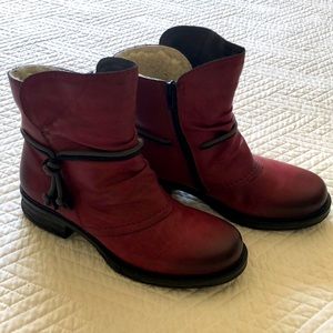 Rieker Leather, Zip-up booties with fleece lining